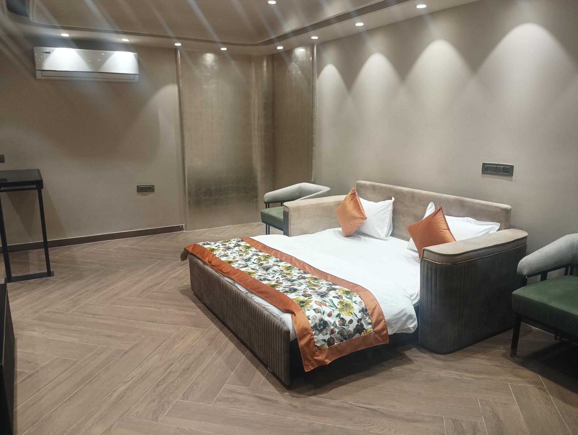 Hotel Cullinan By Qotel Janakpuri Delhi  Eksteriør bilde