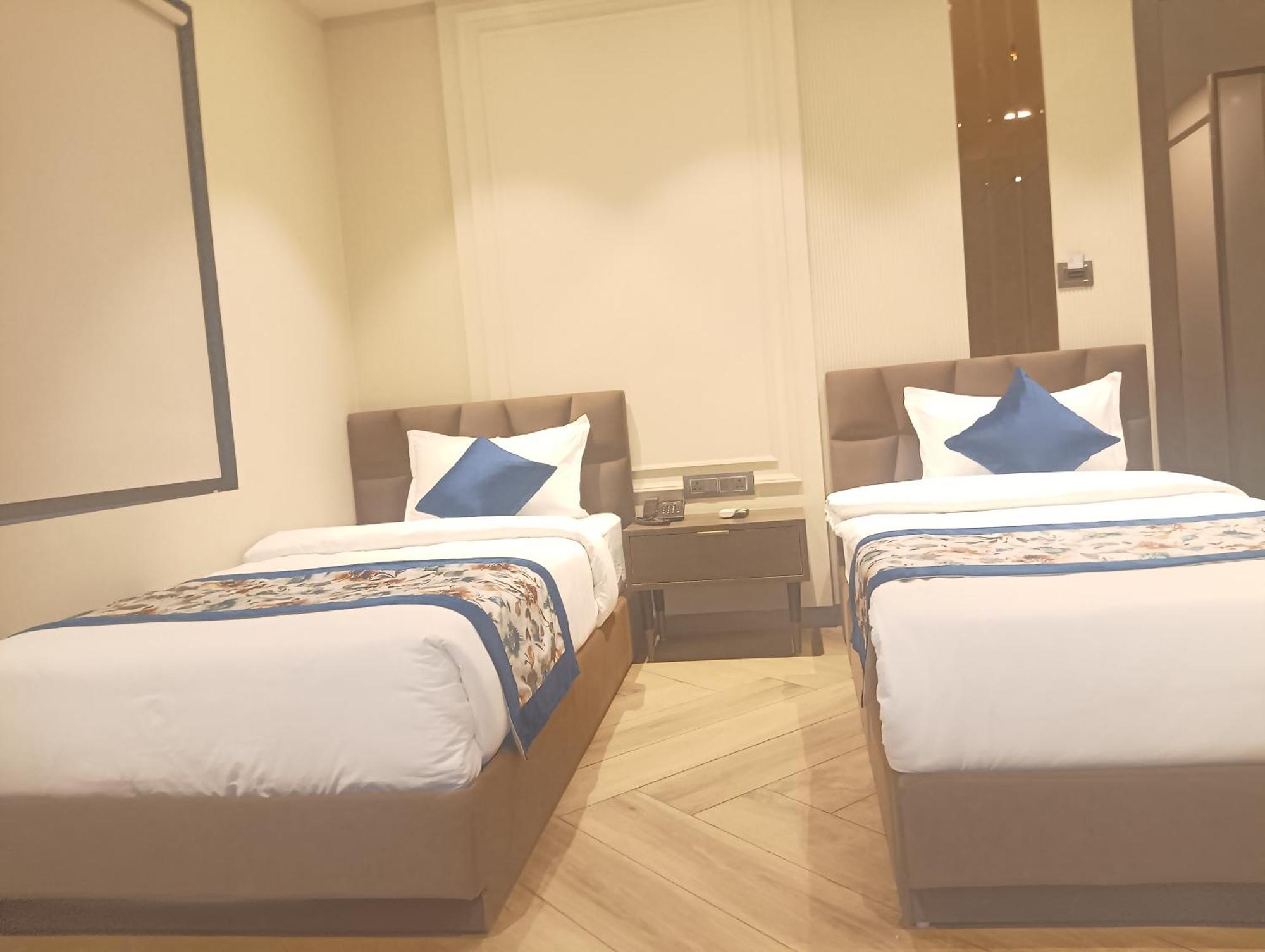 Hotel Cullinan By Qotel Janakpuri Delhi  Eksteriør bilde