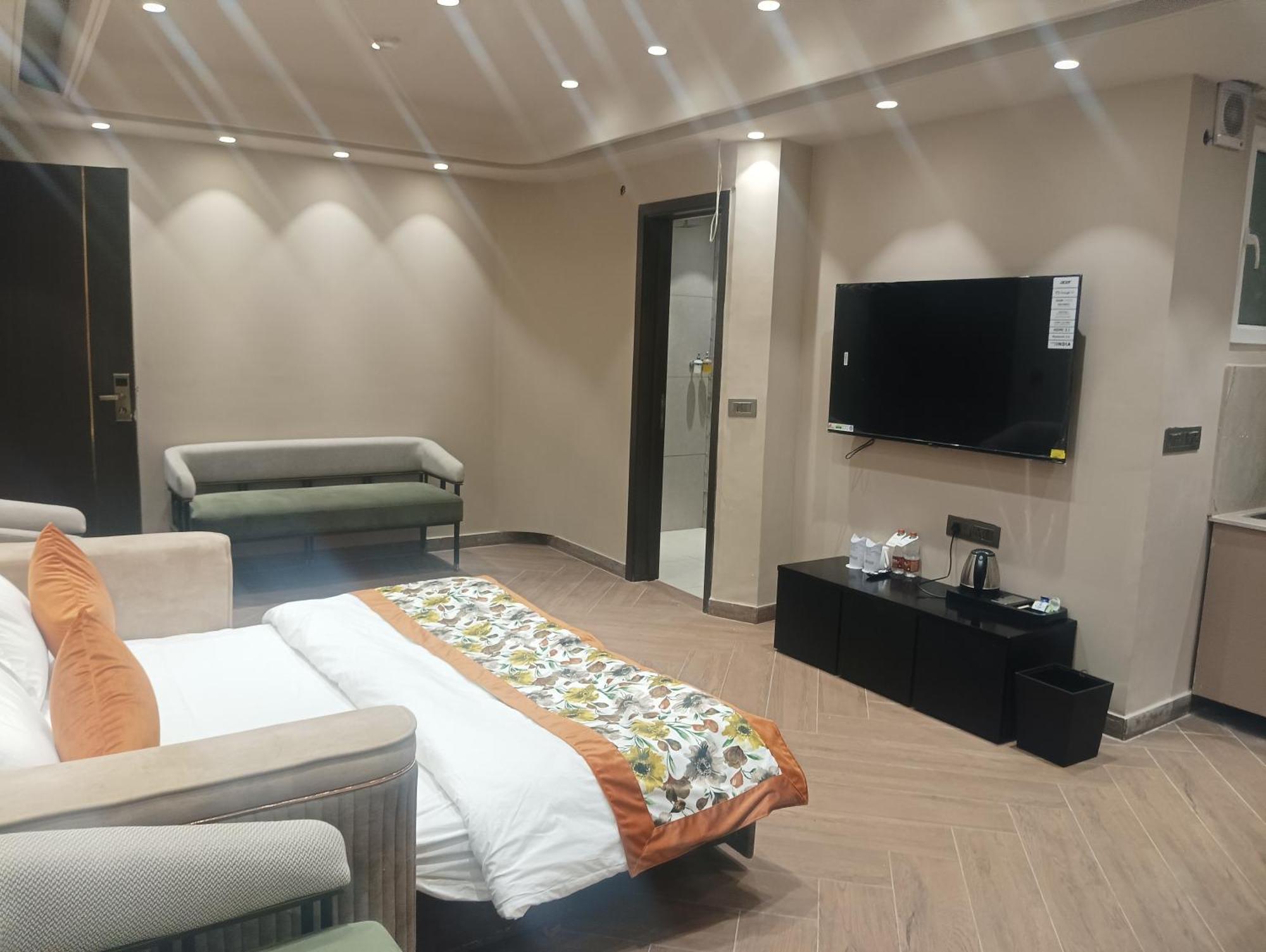 Hotel Cullinan By Qotel Janakpuri Delhi  Eksteriør bilde