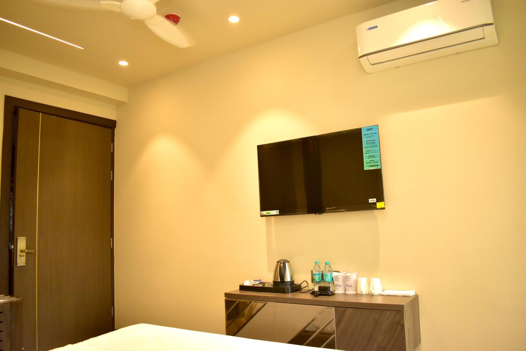 Hotel Cullinan By Qotel Janakpuri Delhi  Eksteriør bilde