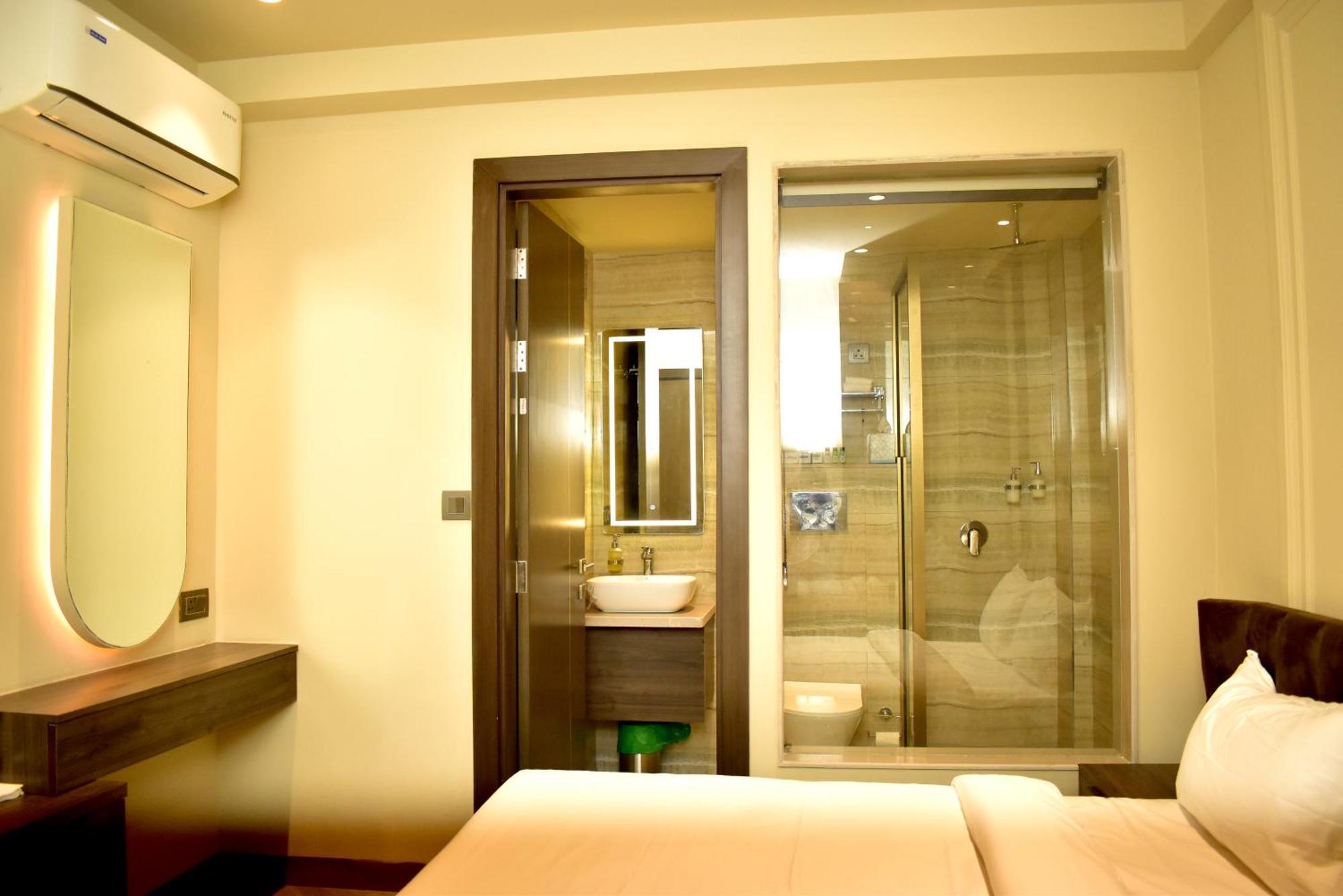Hotel Cullinan By Qotel Janakpuri Delhi  Eksteriør bilde