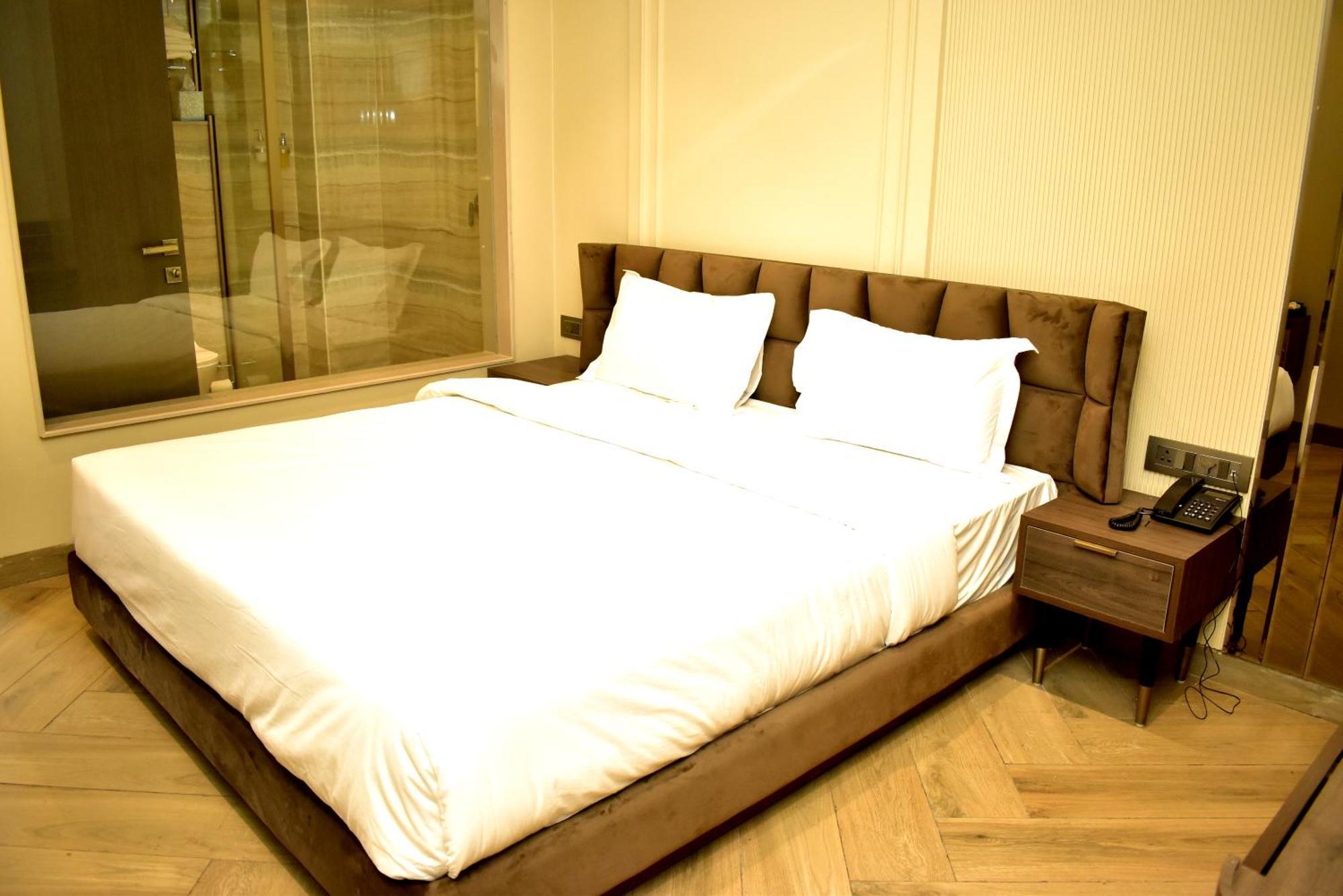 Hotel Cullinan By Qotel Janakpuri Delhi  Eksteriør bilde