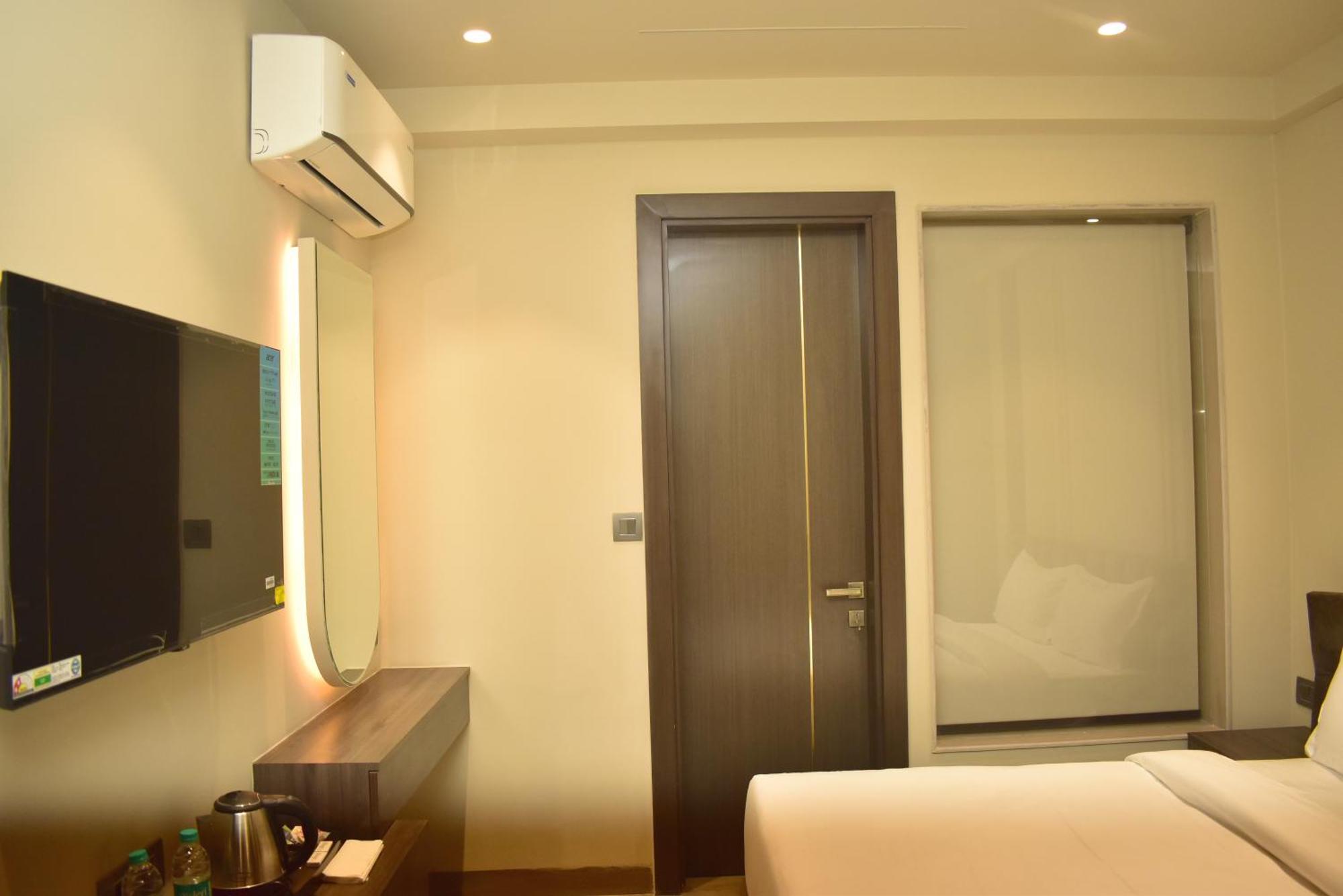 Hotel Cullinan By Qotel Janakpuri Delhi  Eksteriør bilde